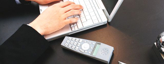 WEBで行う勤怠管理システムで残業時間の管理